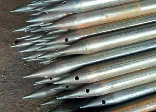 兴和隧道钢花管现货